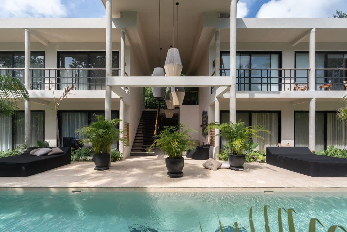 Shared pool, perfect for a refreshing swim