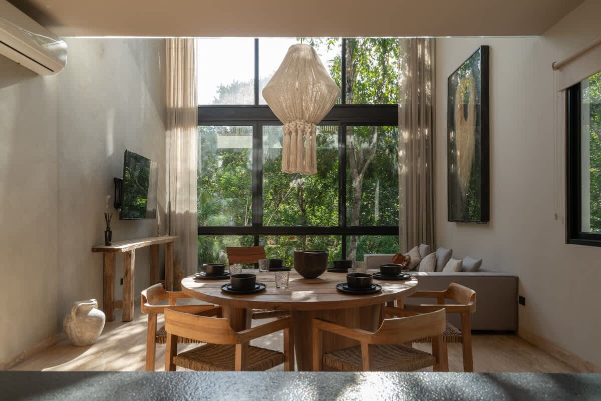 Relaxing Dining & Living room