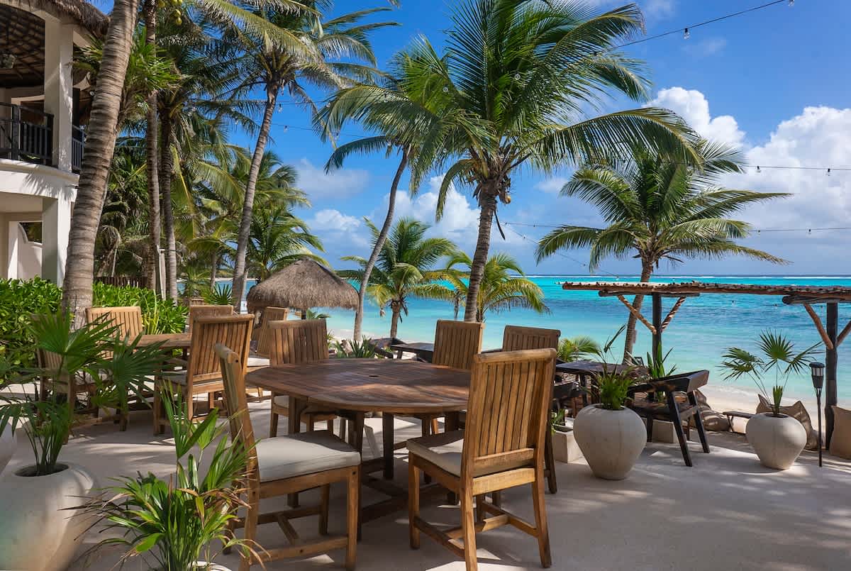 Seafront restaurant