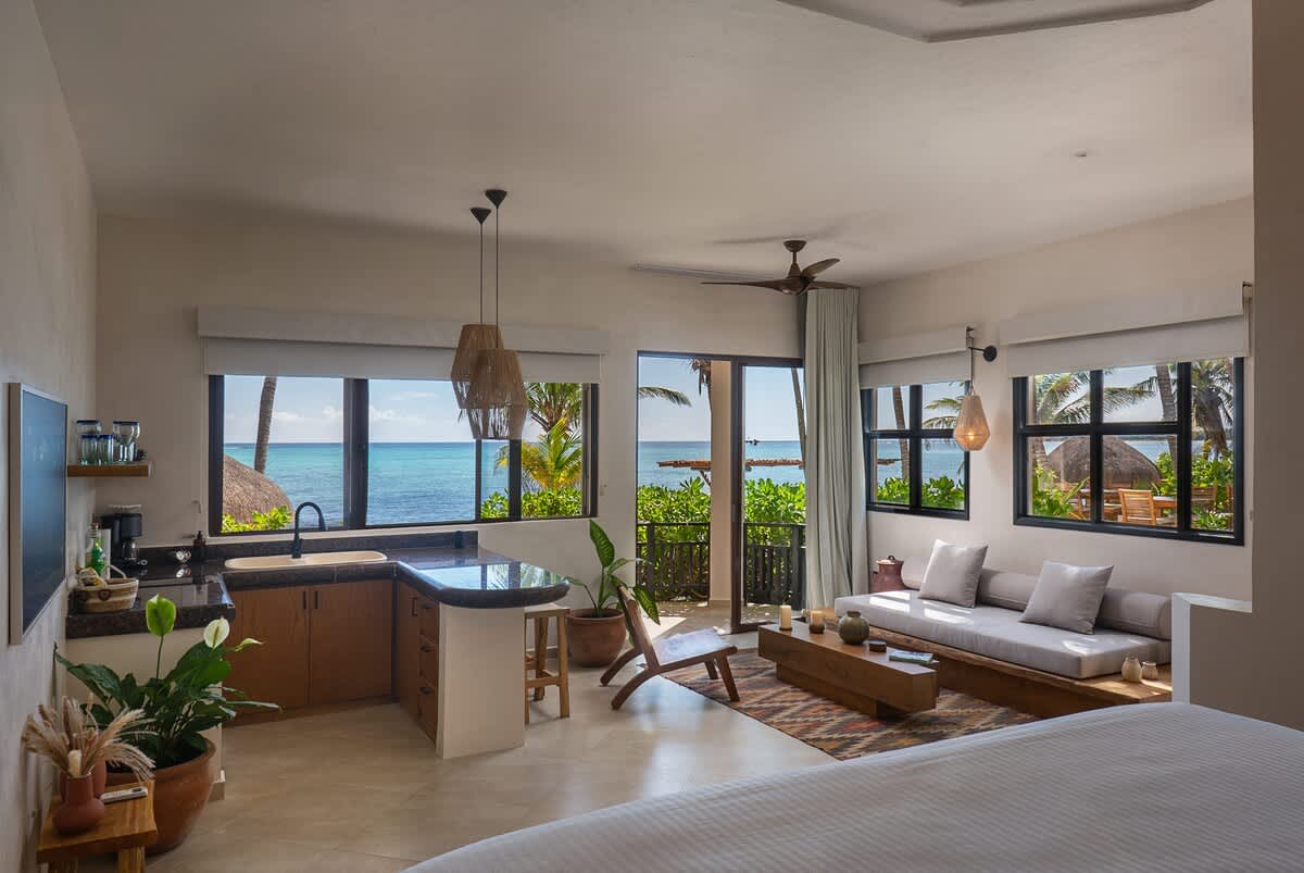 Room #9 Ocean front lower level