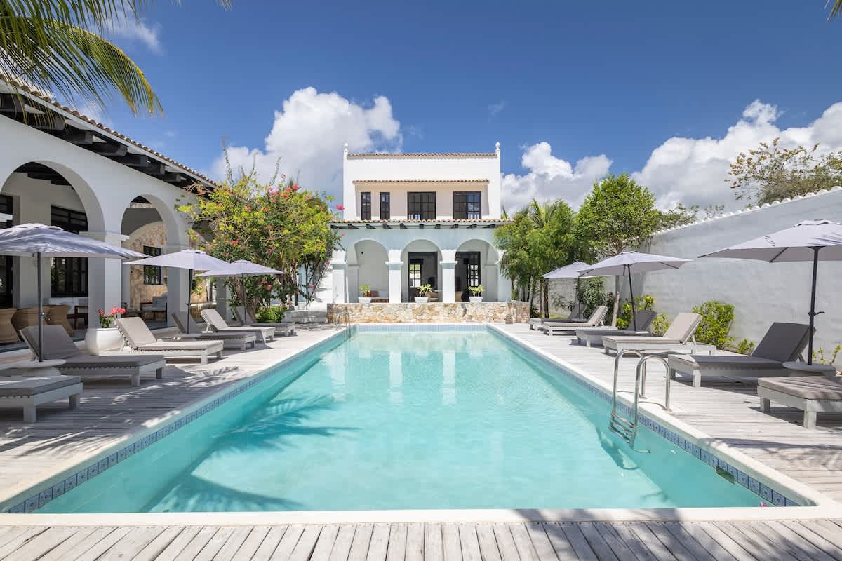 Villa RAES
