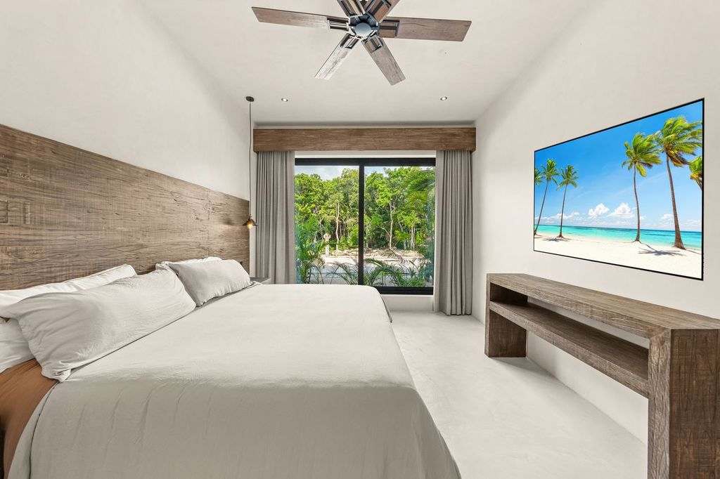 Bedroom #1