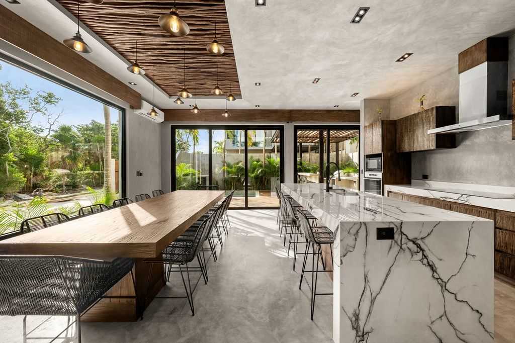 
Spacious dining room, perfect for sharing memorable meals with family and friends.