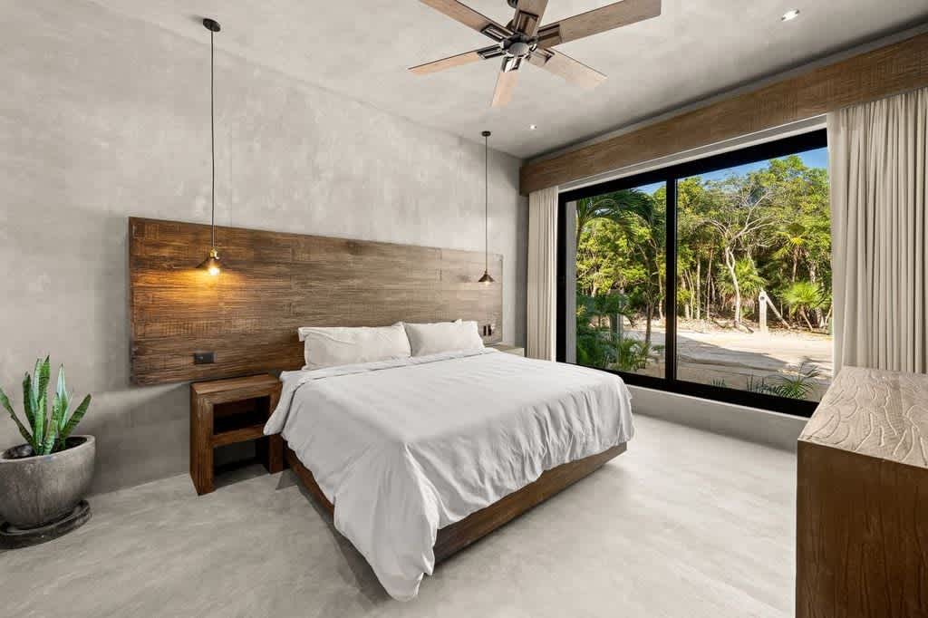 Bedroom #1