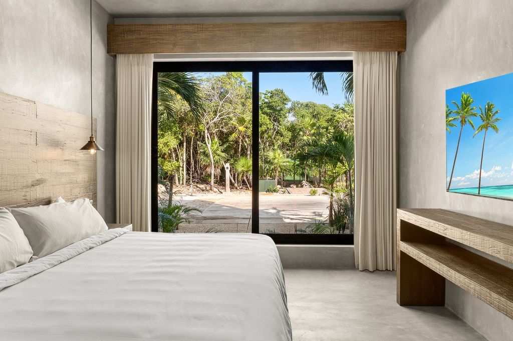 Bedroom #1