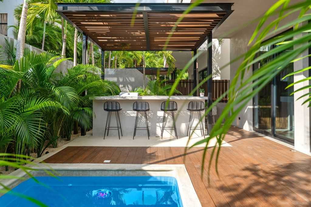 Enjoy the first plunge pool area on the ground floor, complete with a BBQ space for memorable meals outdoors.