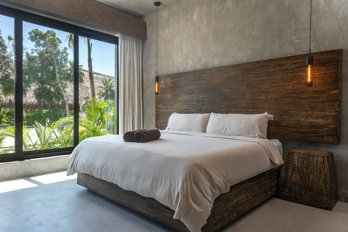Bedroom #1