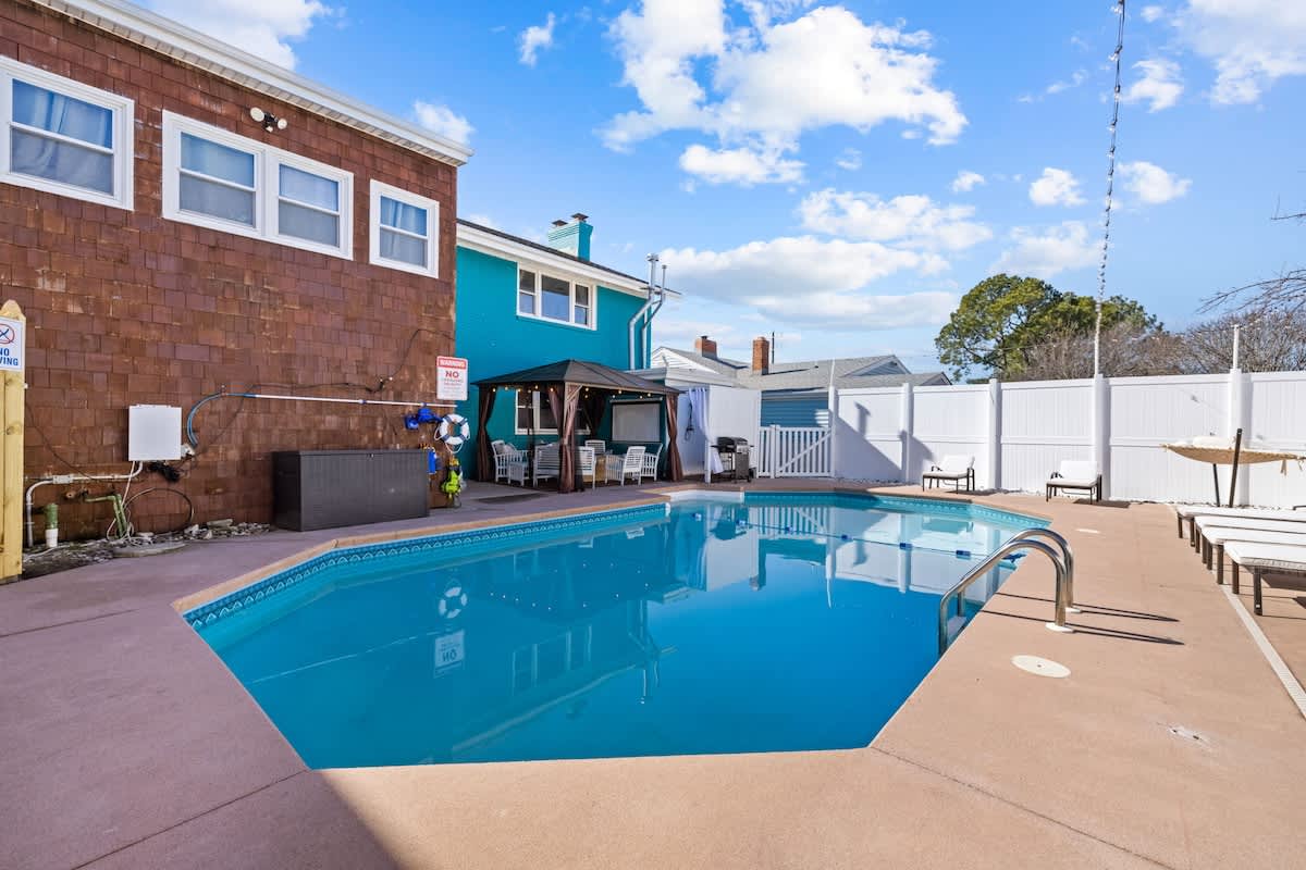 Blue Octopus — Norfolk, VA — vacation rental