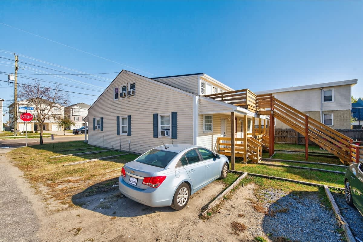 The Sunshine Nest - Cozy, Convenient, Complete