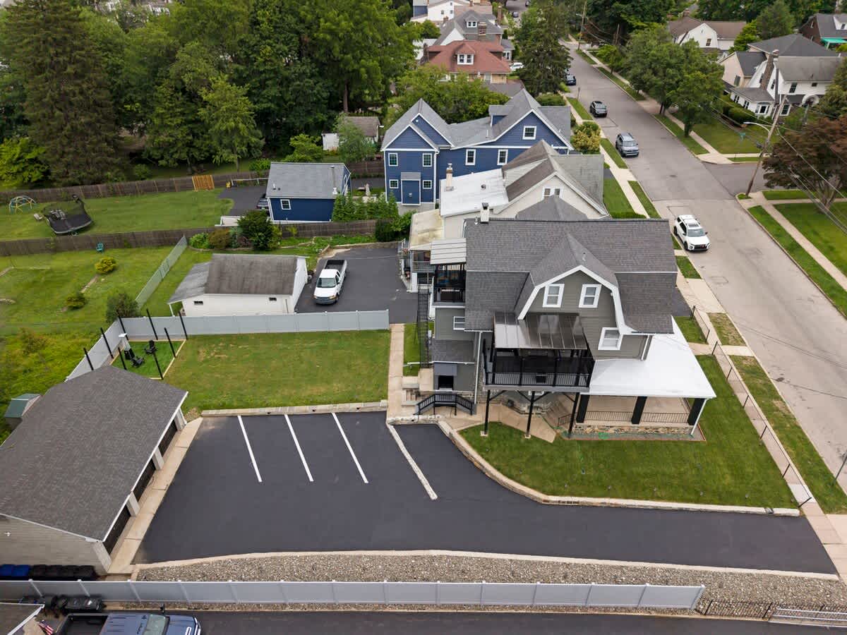 Brand New 3BDR | Downtown Ardmore | Deck | Parking