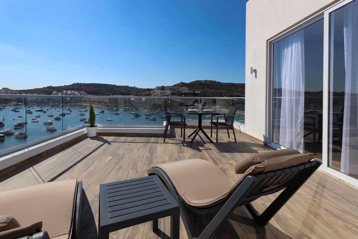 Deluxe Seaview Terraced Suite in St. Paul’s Bay — San Pawl il-Baħar, Il-Mellieħa — vacation rental