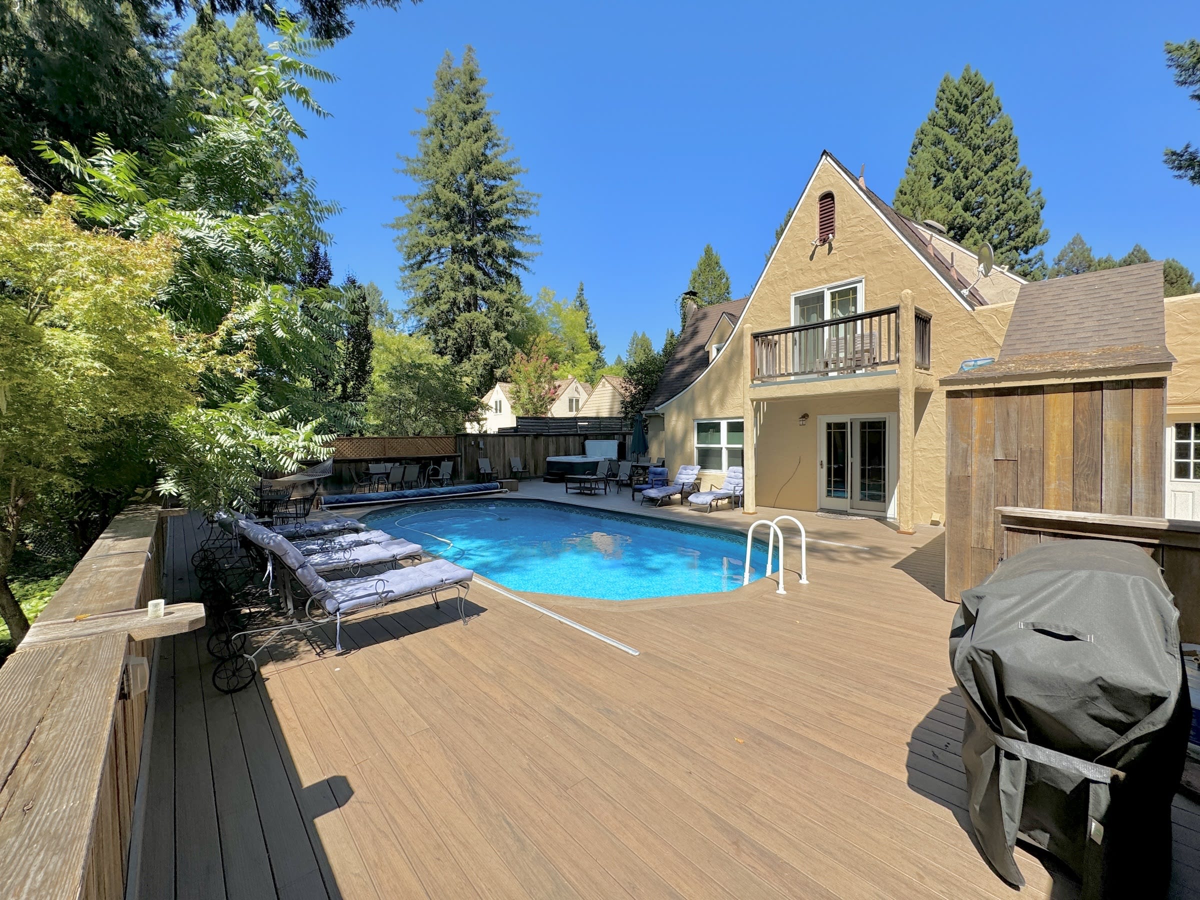 Lovely Tudor Home w/ Pool & Spa Near Russian River