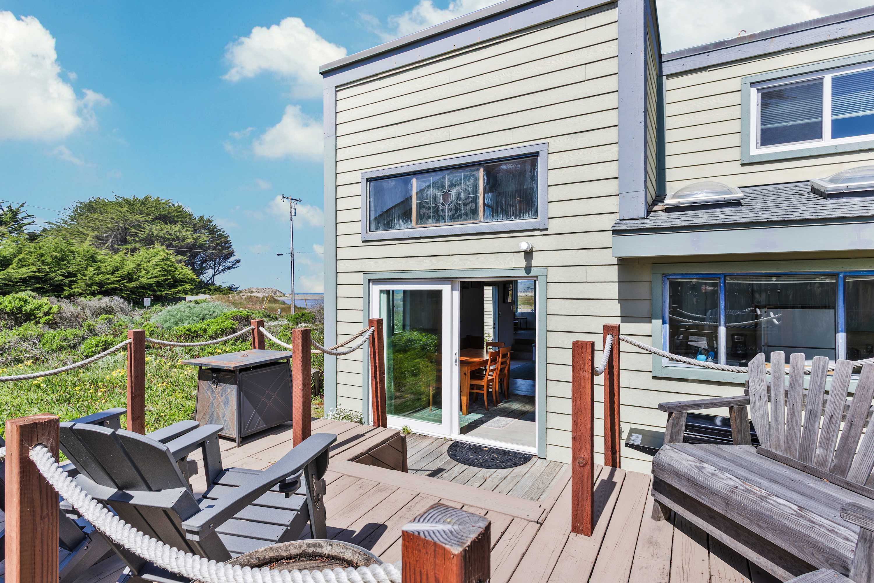 Nature Lover’s Paradise | Steps to Beach | Dogs OK