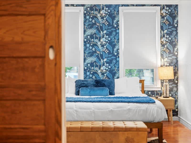 Pet Friendly | King Bed | Parking | Near PNC Park