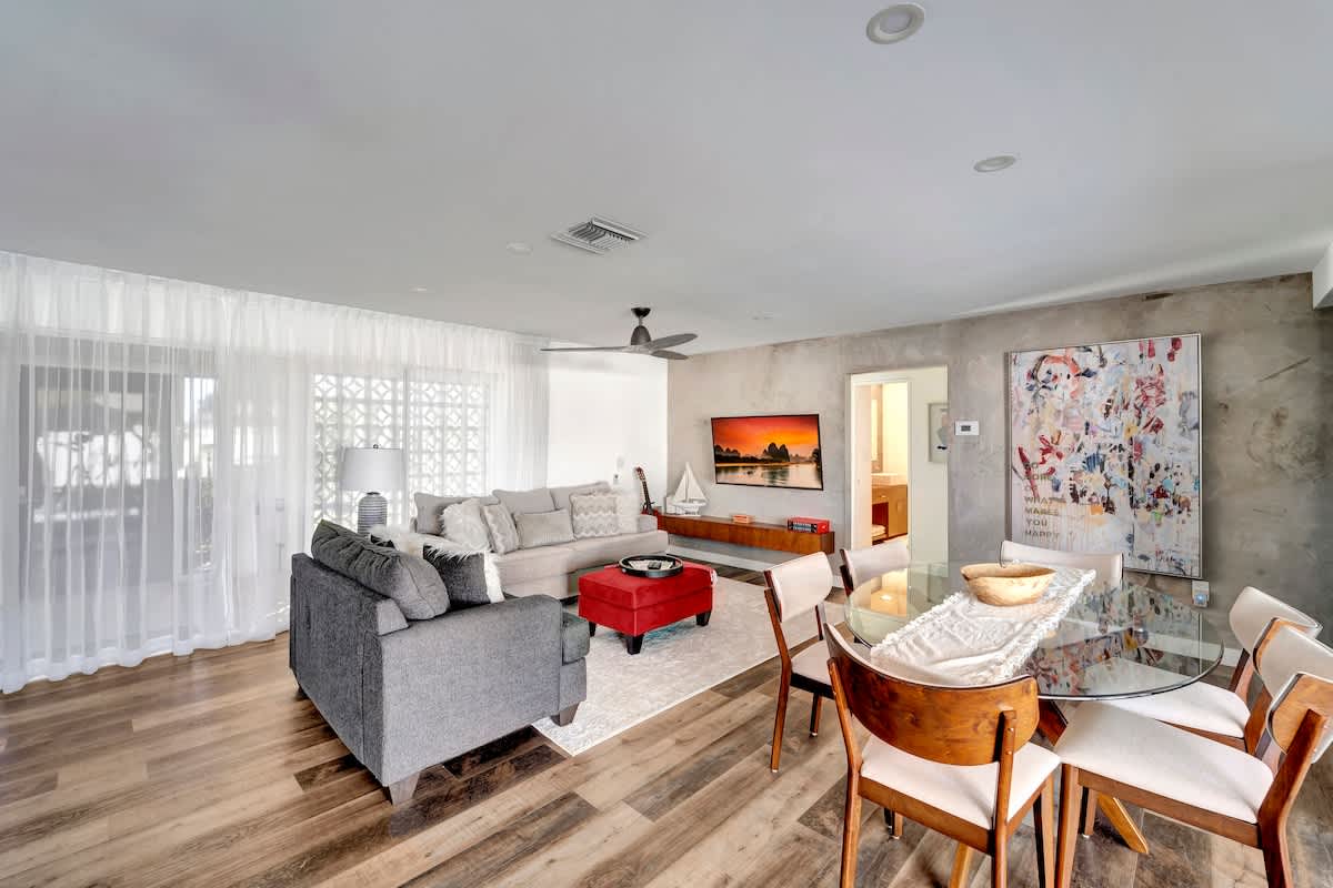 Pool & Outdoor Patio Miles from Charlotte Harbor
