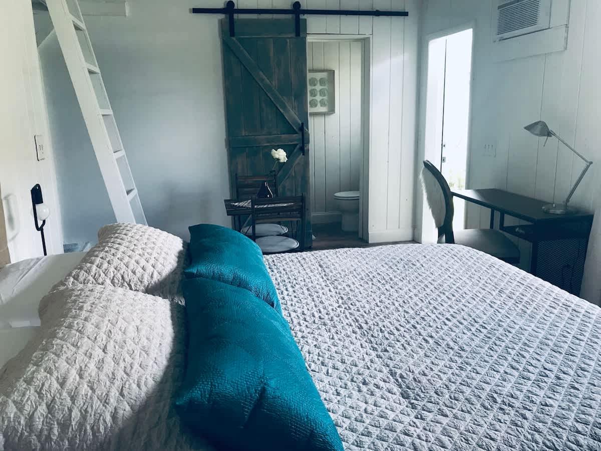 Boho Cottage in Coral Gables · Airport & Cruise