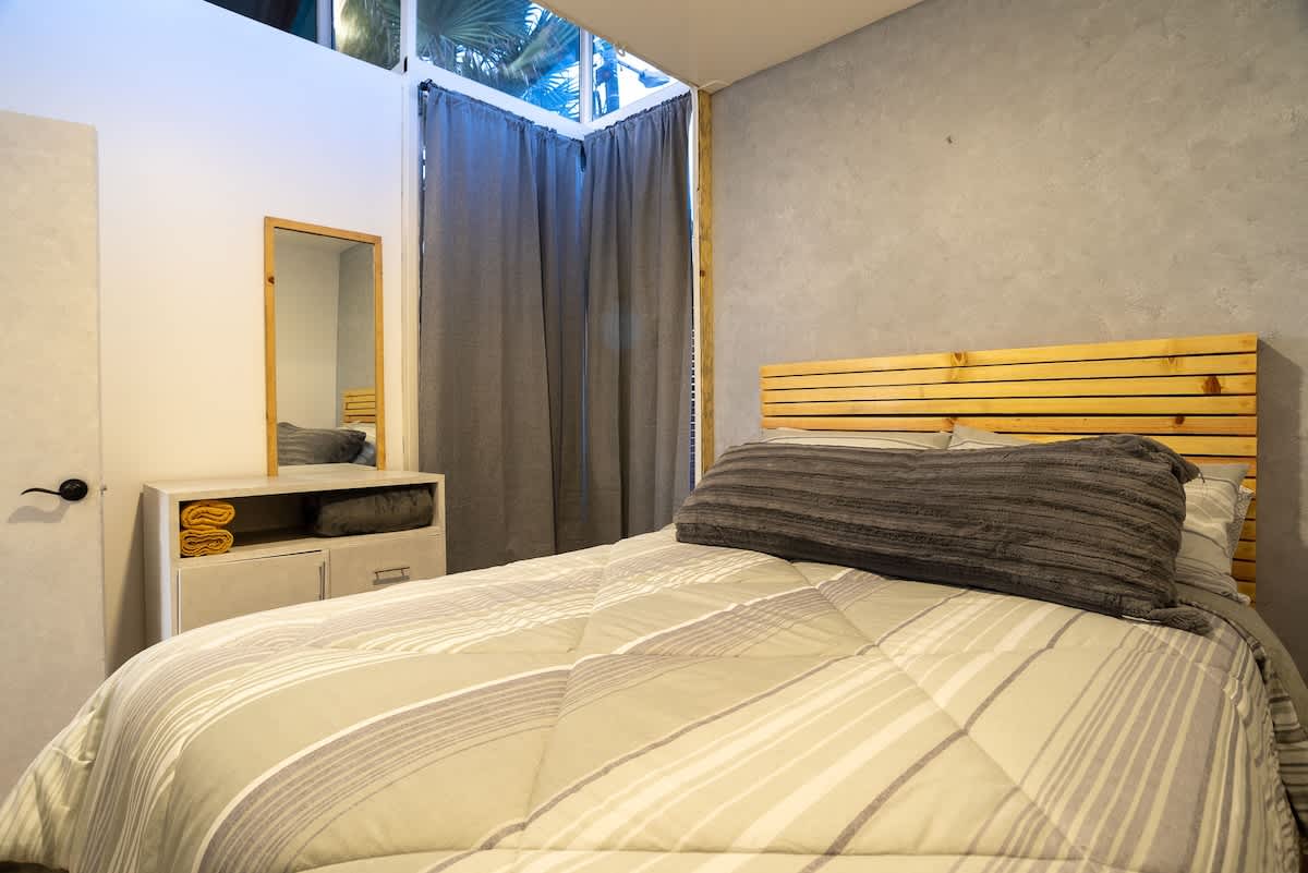 Oceanfront Sunset Container 19