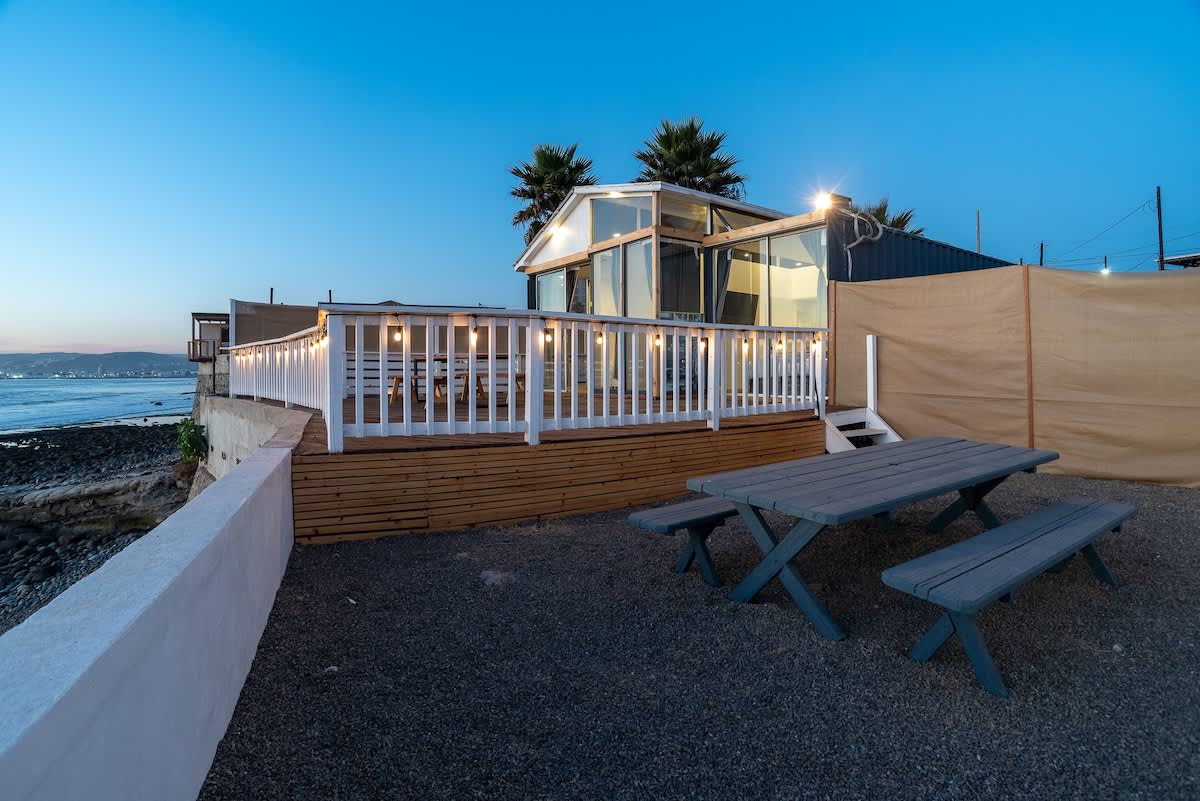 Oceanfront Sunset Container 25