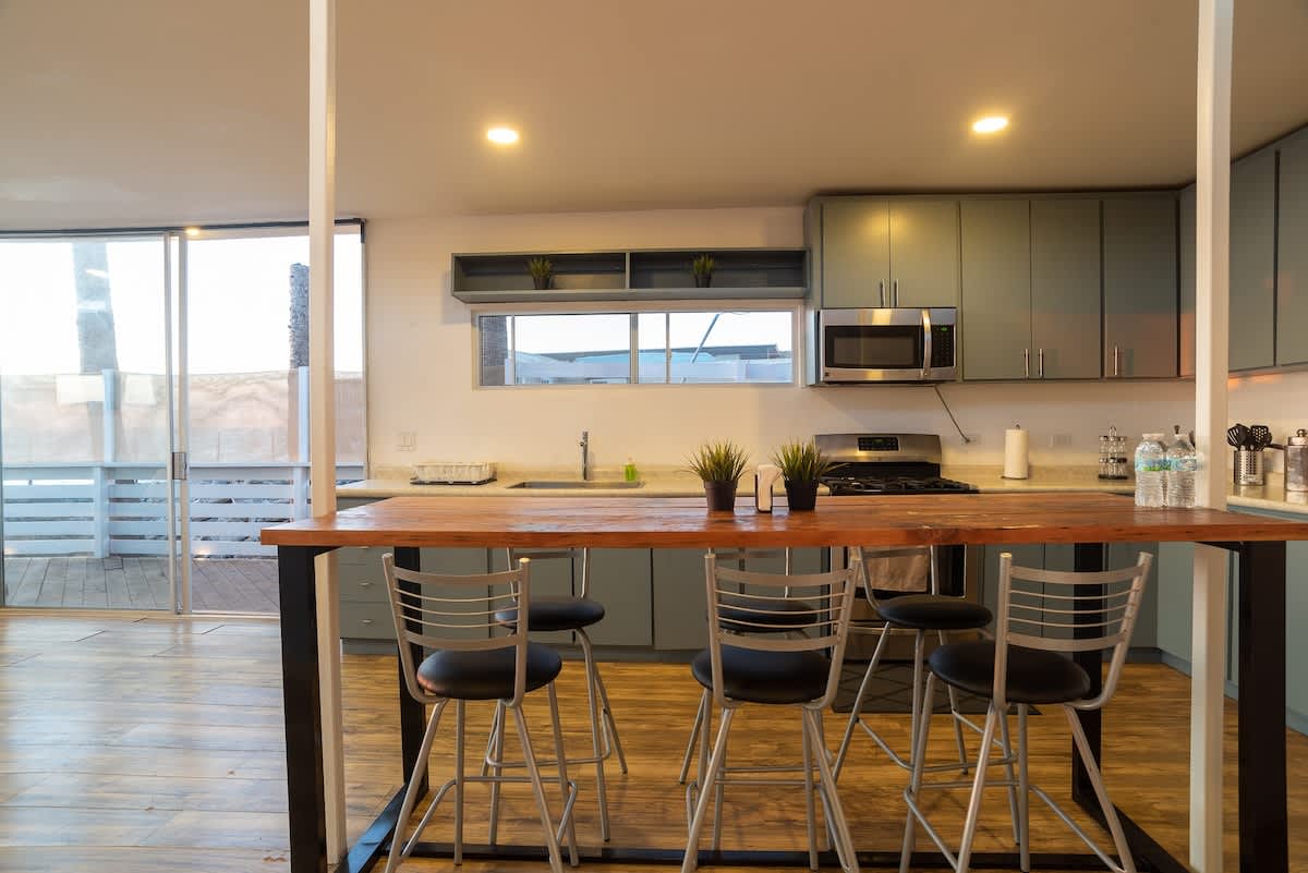 Oceanfront Sunset Container 9