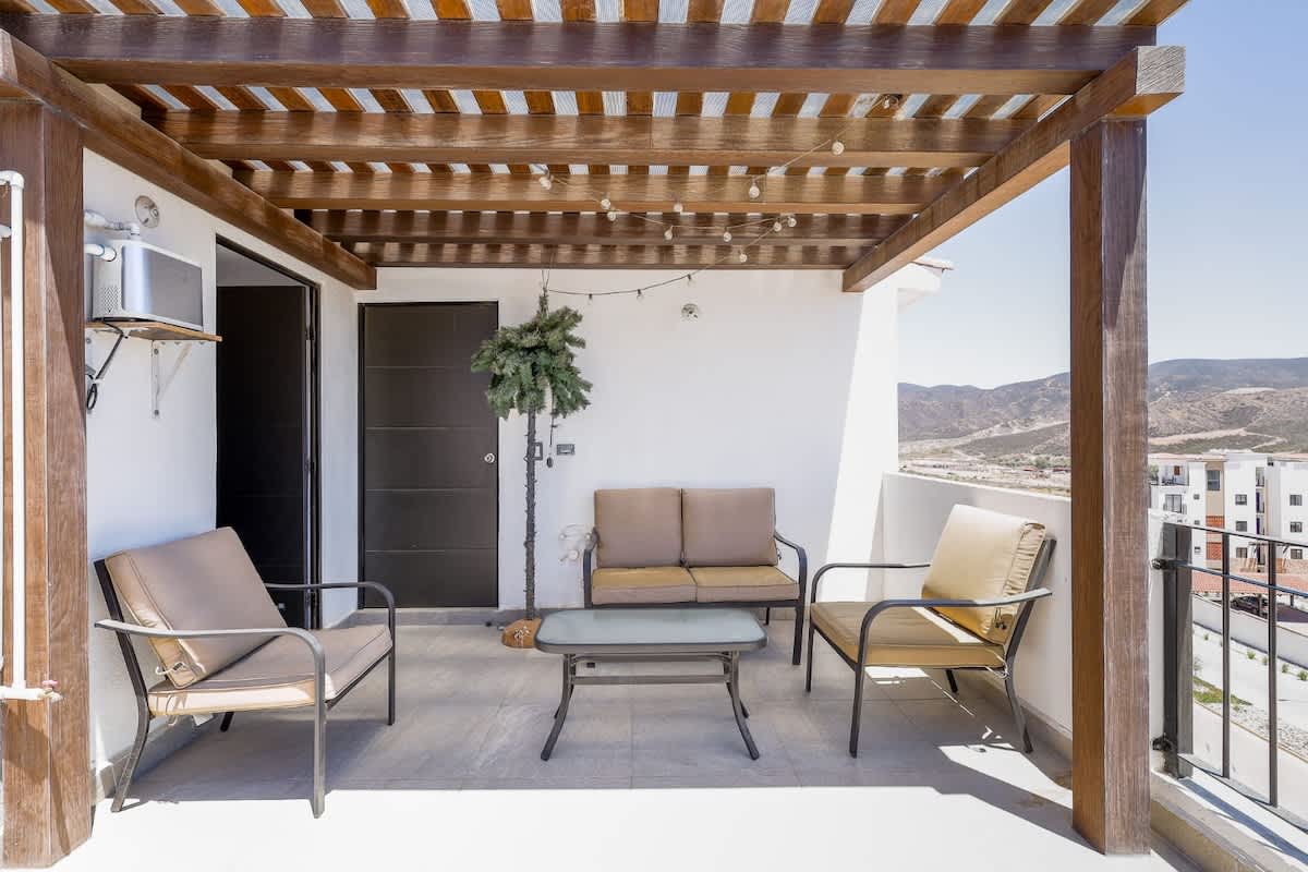 3BR Home w Terrace View nr VDG 3