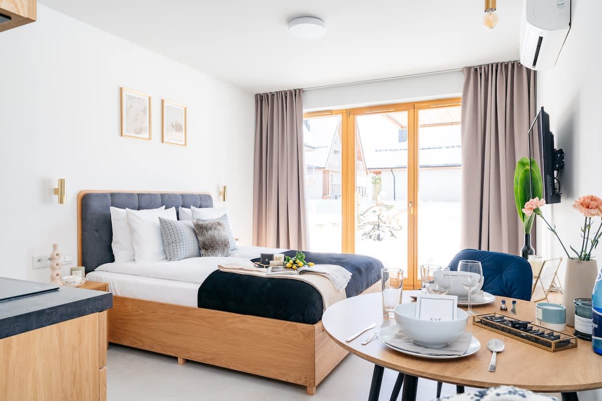 Cozy Studio with Beautiful Mountain View – G03