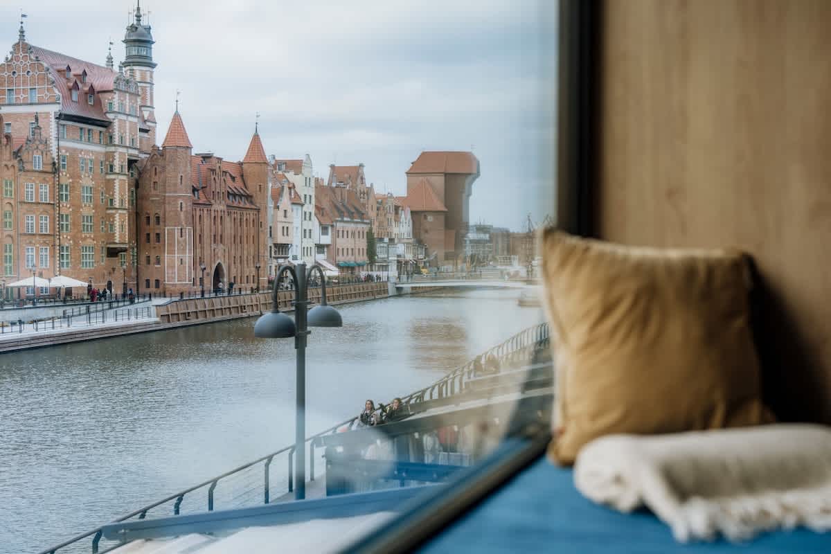 City Center Apartment with Motława River View