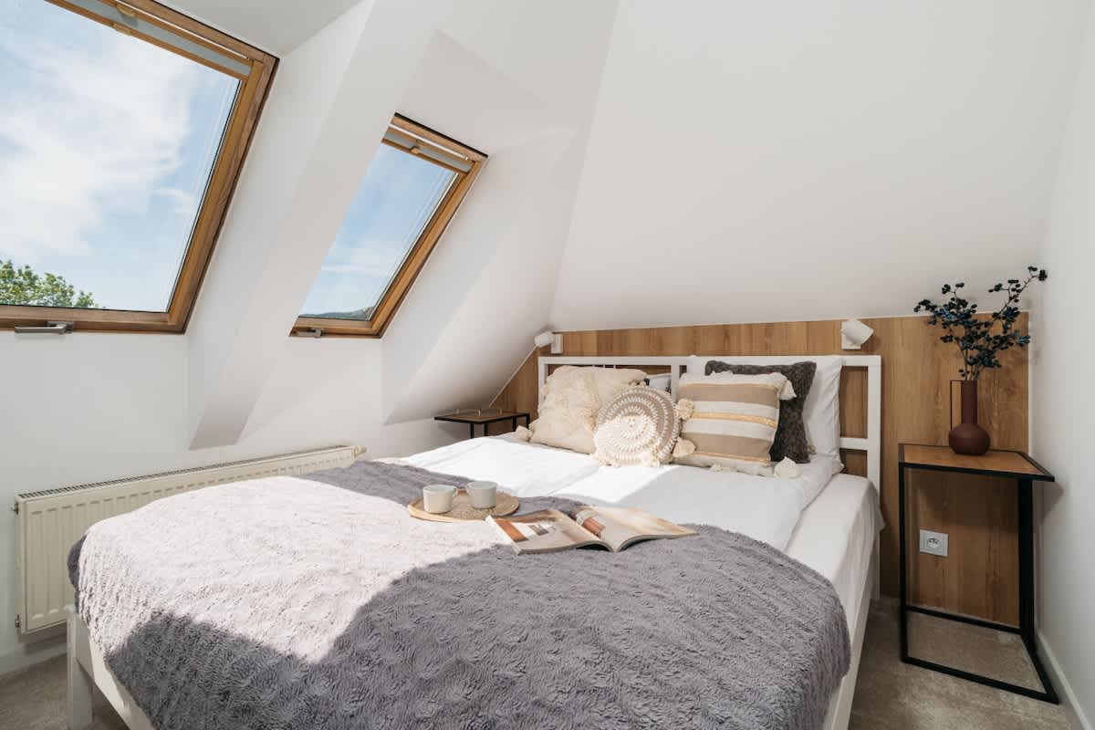 Comfortable apartment with mountain views