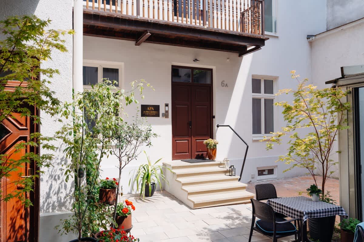 Comfortable apartment in the Old Town center