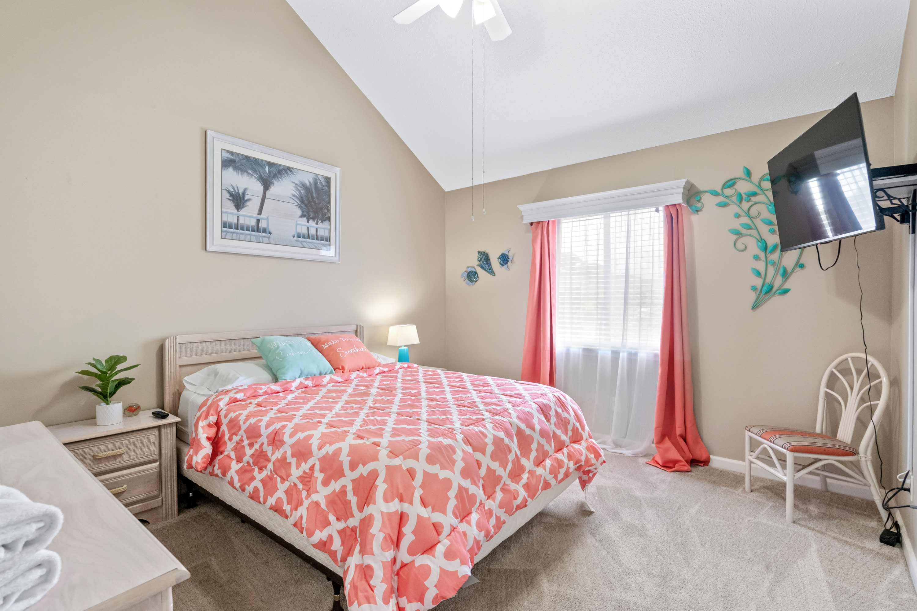 Coastal Calm Getaway w/ Loft Suite(By Beach Star) 4