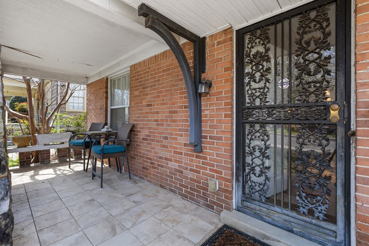 Spacious Memphis Home | Piano + Gated Parking