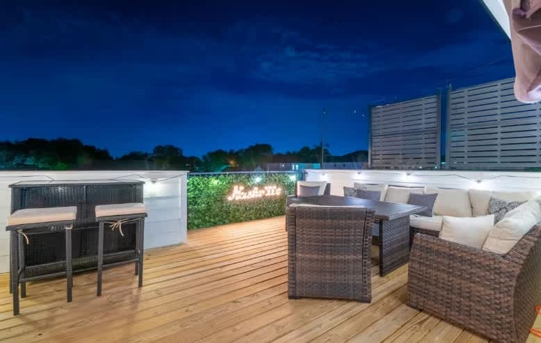 Large Group Getaway, 8BR, 20 Beds & Rooftop Patio! — Nashville, TN — vacation rental