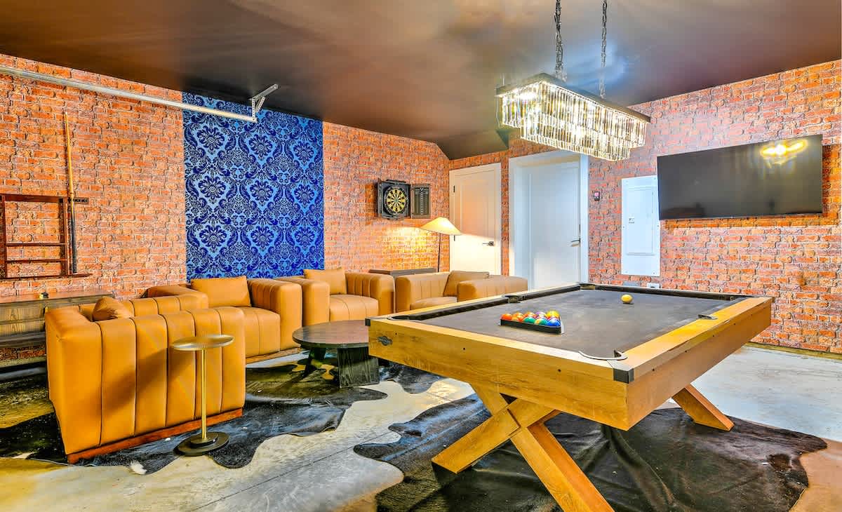 Huge Luxe Home•22 Beds!•Game Room/Hot Tub! — Nashville, TN — vacation rental