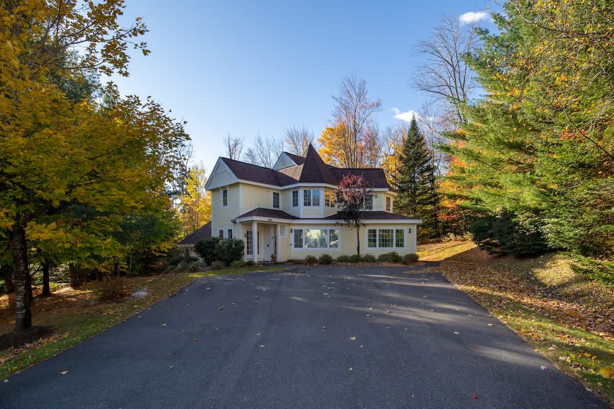 Kingswood Retreat Shuttle to Mt Snow w Fireplace | Photo 6