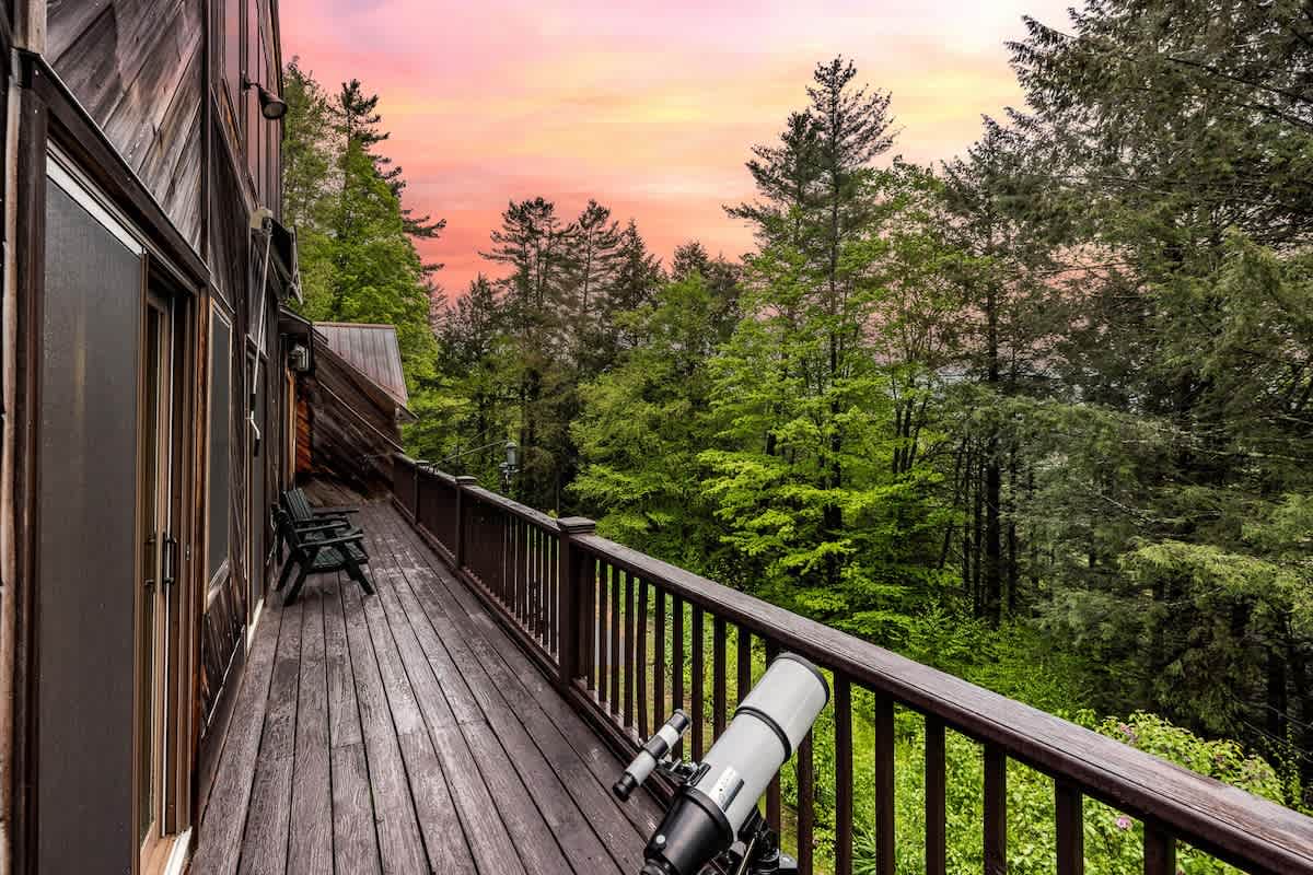 Cedar Hill Lodge 10 Min to Mt Snow w Hot Tub | Photo 38