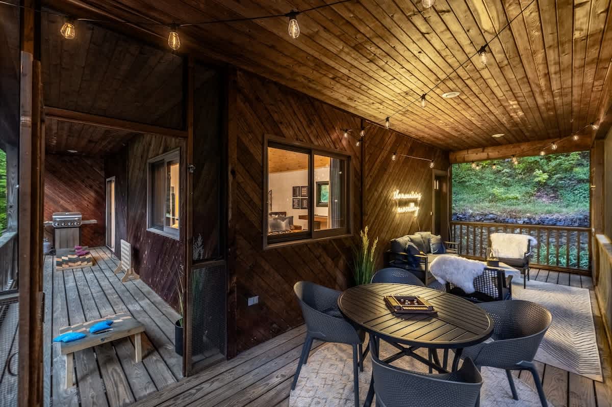 Cedar Hill Lodge 10 Min to Mt Snow w Hot Tub | Photo 31