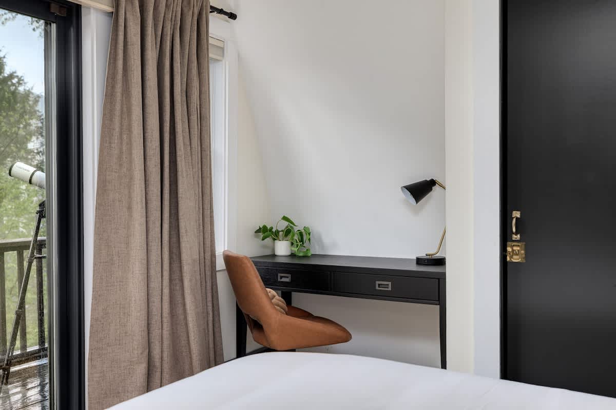 Cedar Hill Lodge 10 Min to Mt Snow w Hot Tub | Photo 53