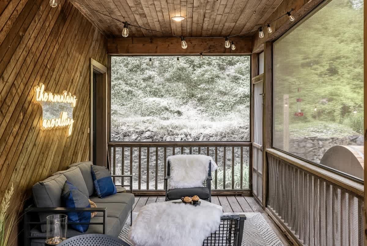 Cedar Hill Lodge 10 Min to Mt Snow w Hot Tub | Photo 26