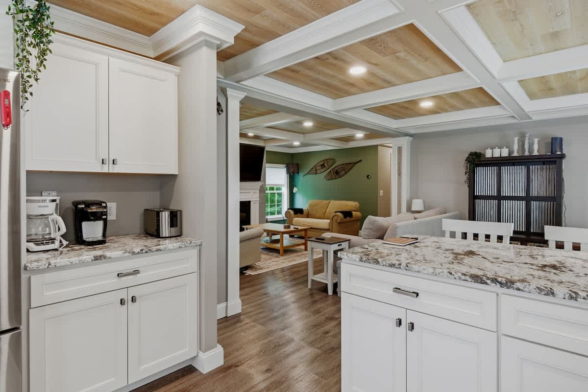 Brookenridge Lodge Near Mt Snow w Fire Place | Photo 16
