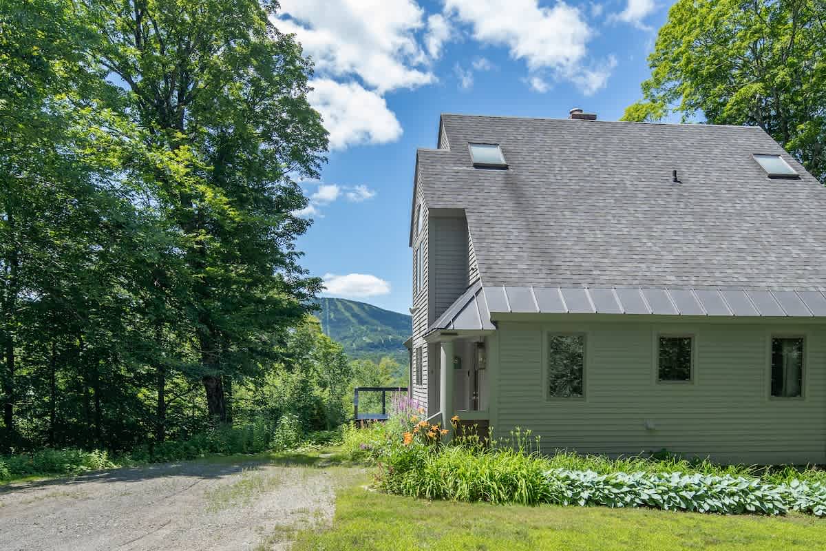 Round Hill Retreat Epic Stratton Views w Hot Tub | Photo 7