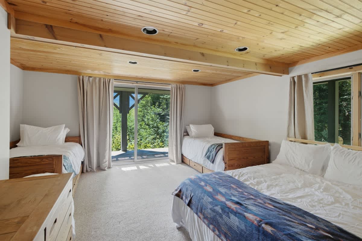 Round Hill Retreat Epic Stratton Views w Hot Tub | Photo 47