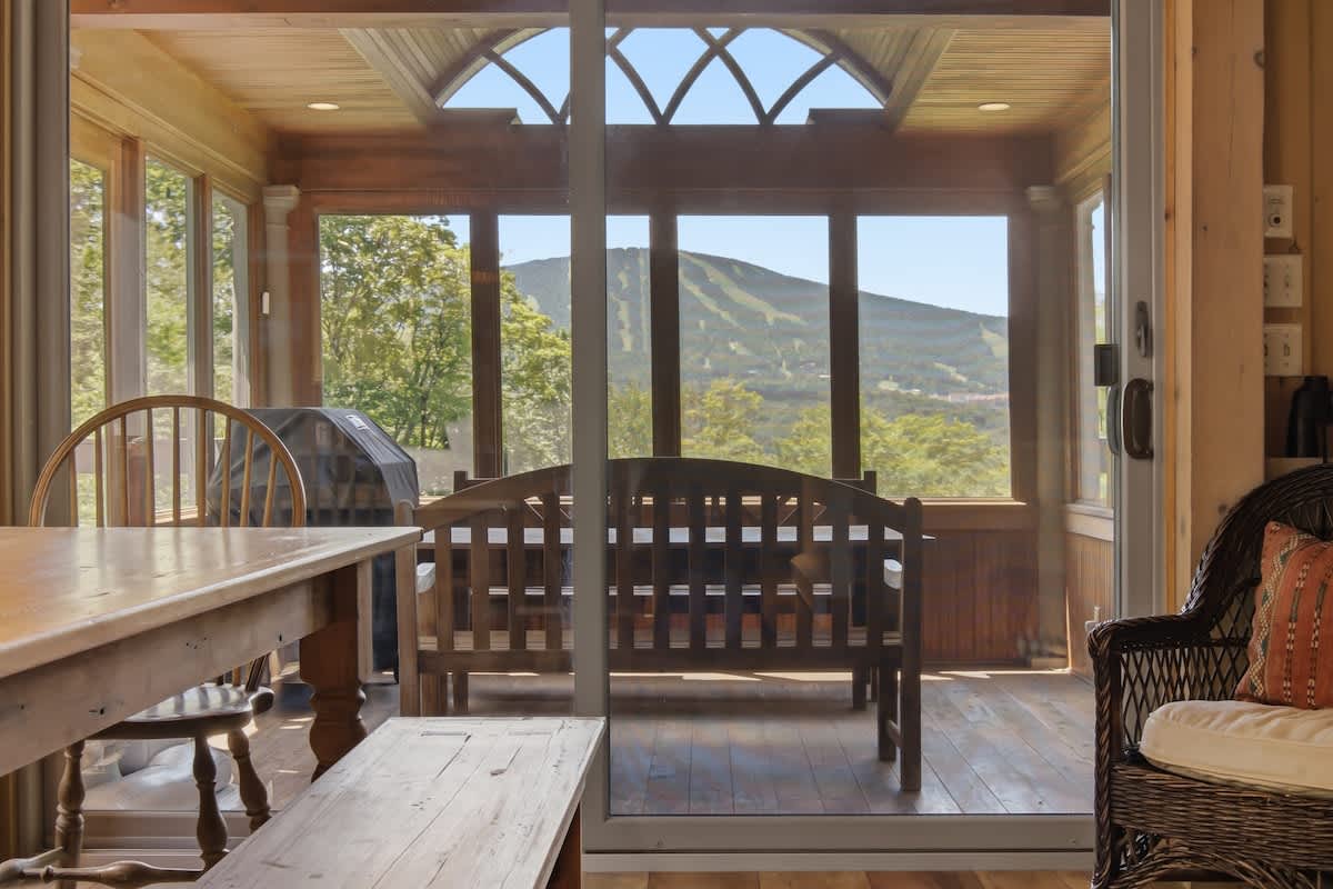 Round Hill Retreat Epic Stratton Views w Hot Tub | Photo 25