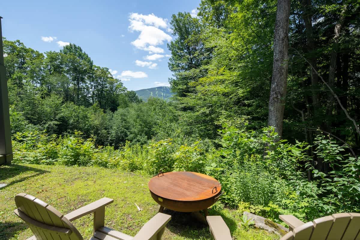 Round Hill Retreat Epic Stratton Views w Hot Tub | Photo 18