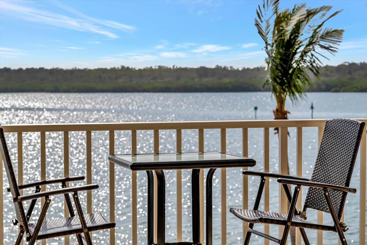 Enjoy Sunsets On Private Balcony & Heated Pool! — St. Petersburg, FL — vacation rental