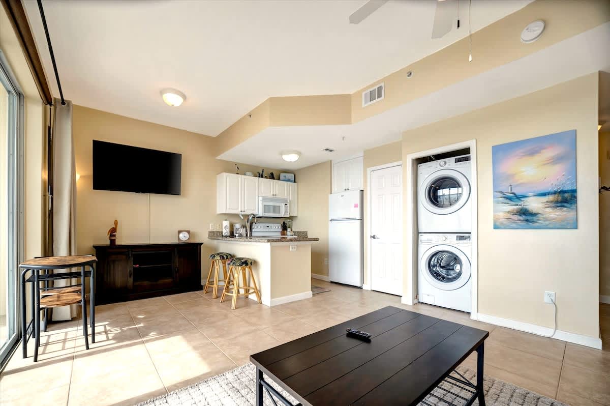 Enjoy Sunsets On Private Balcony & Heated Pool! - Foto 18
