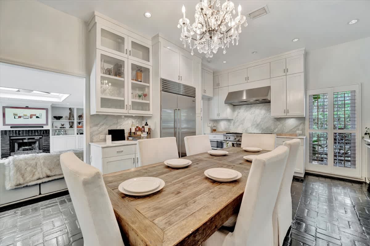 Hidden Mansion in Palma Ceia | Spa & Yoga Room! 5