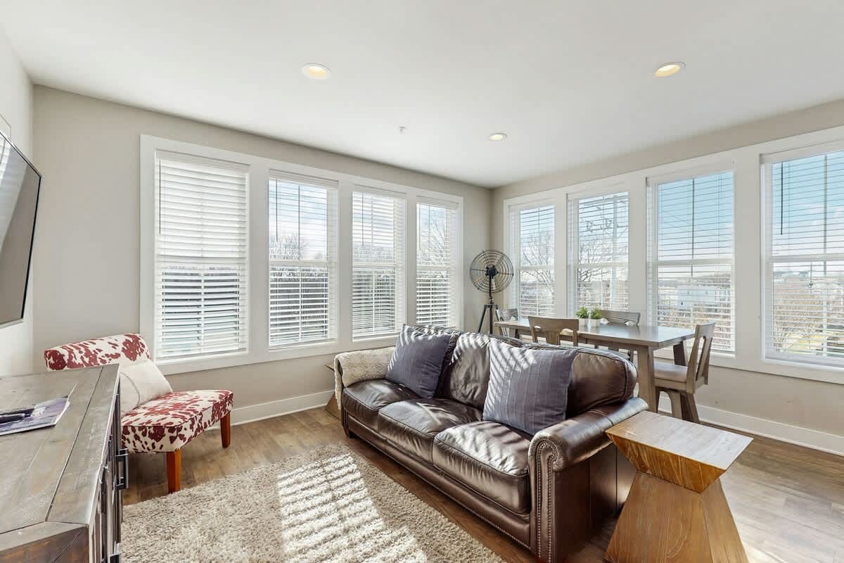 Centrally located condo with Wifi - near outdoor attractions — Nashville, TN — vacation rental