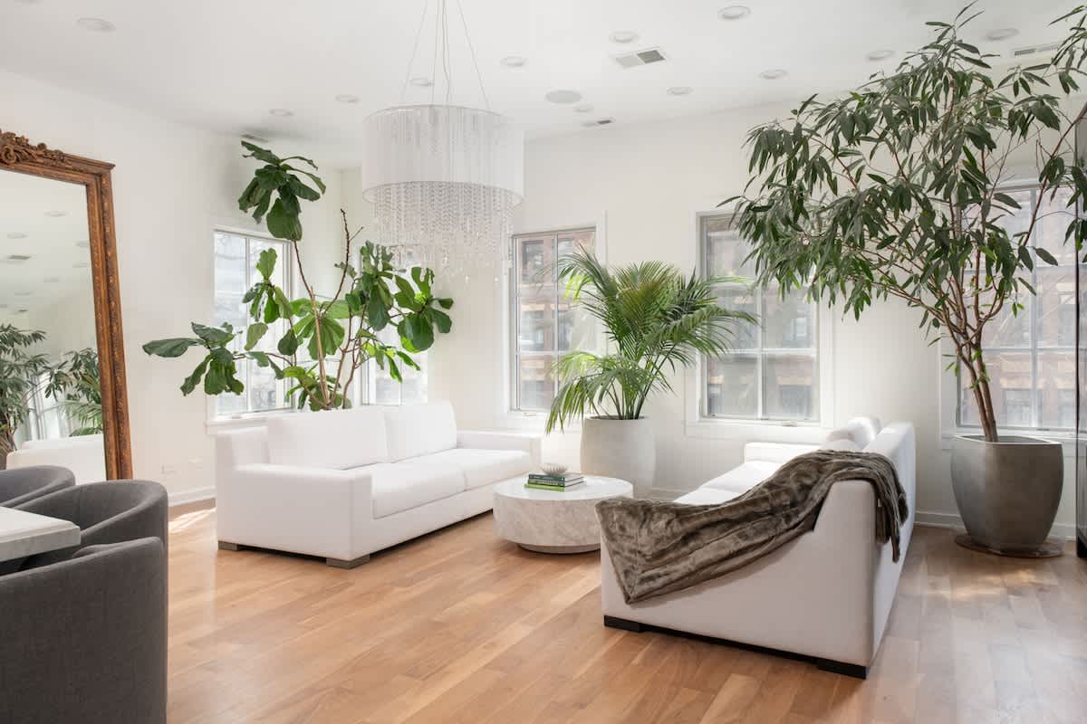 Luxury 4BD Gold Coast Penthouse with Deck & Views — Chicago, IL — vacation rental