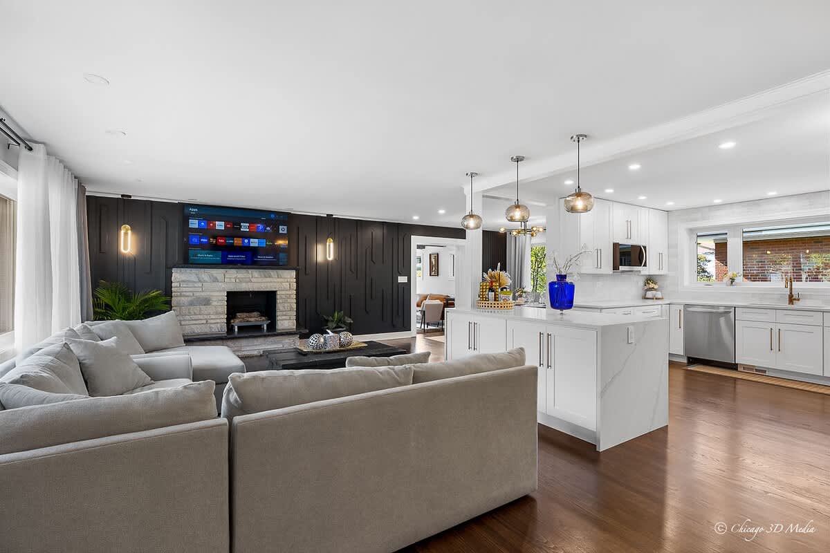 Casa 22 Luxury & Modern 3BD 2BA Home in Skokie — Skokie, IL — vacation rental