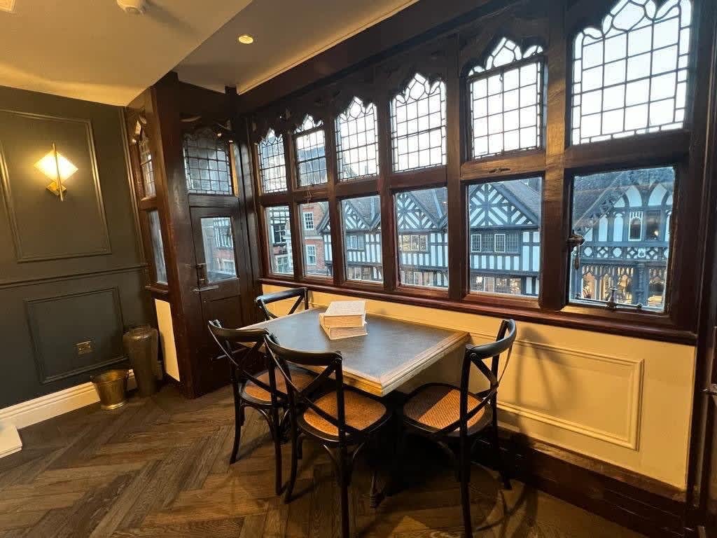 Exquisite City Centre Apartment