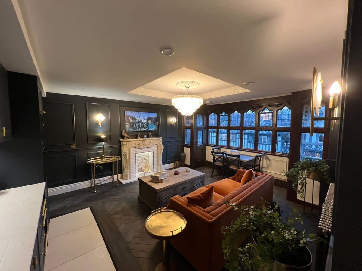 Exquisite City Centre Apartment